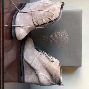 Vince Camuto grey suede wedge booties - new